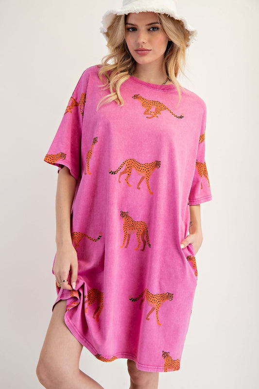 390 Wild LEO Relaxed Pocket Dress Easel