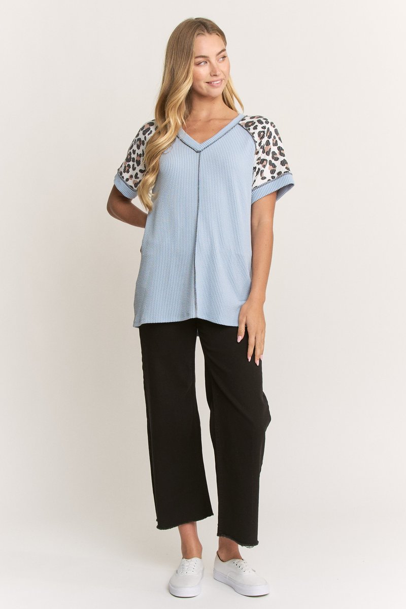 281 Wild Leo Contrast Top PLUS Heimish