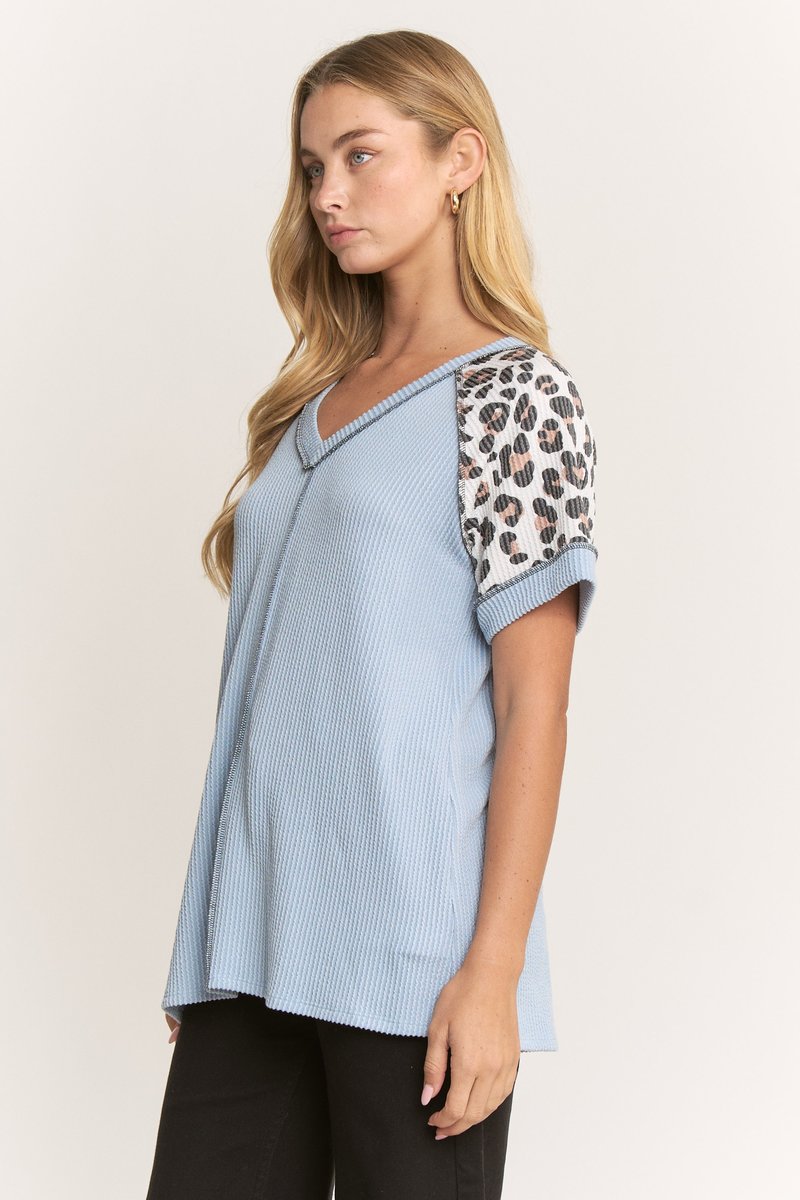281 Wild Leo Contrast Top PLUS Heimish